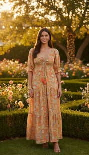 La robe en soie orange à smocks