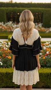 Robe courte Chantilly Whisper