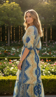 Himmlisches Blütenblaues Seidenkleid