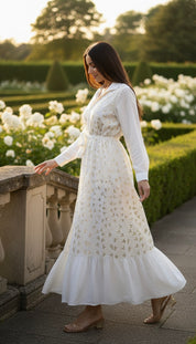 Boho-Maxikleid mit goldener Stickerei