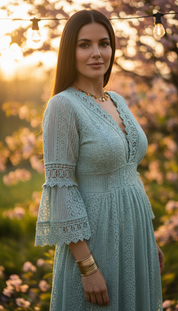 Robe en dentelle sauge