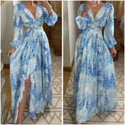 Robe longue romantique en soie bleue
