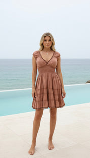 Robe bohème courte et sereine