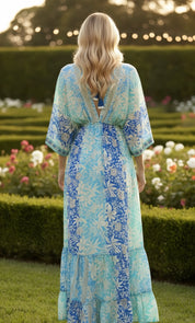 Robe en soie à aura dorée